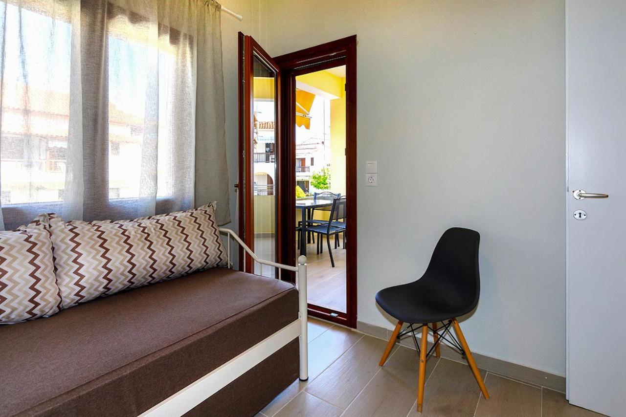 Agapitos Apartments Nikiti  Esterno foto