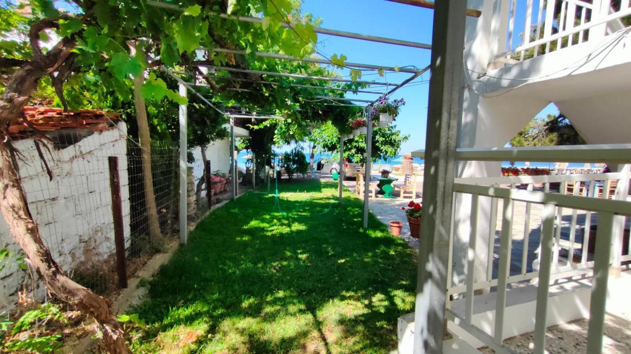 Agapitos Apartments Nikiti  Esterno foto